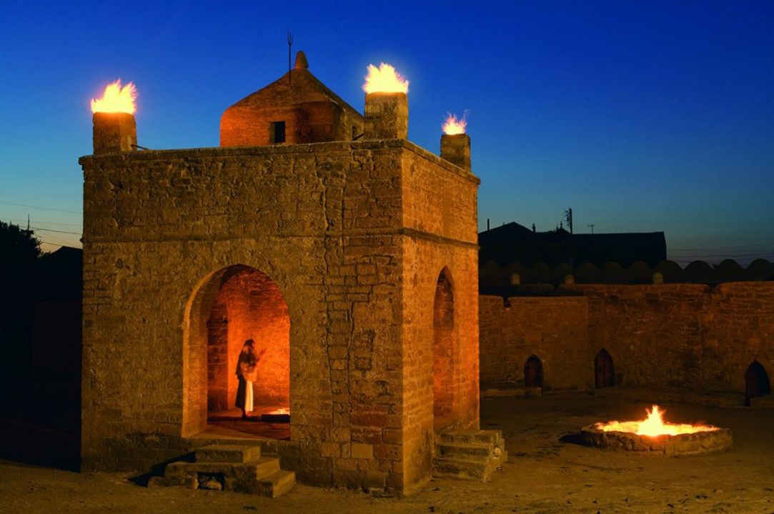 Выставка «Чистота». Экспонат №14. Храм огня. Баку, Азербайджан